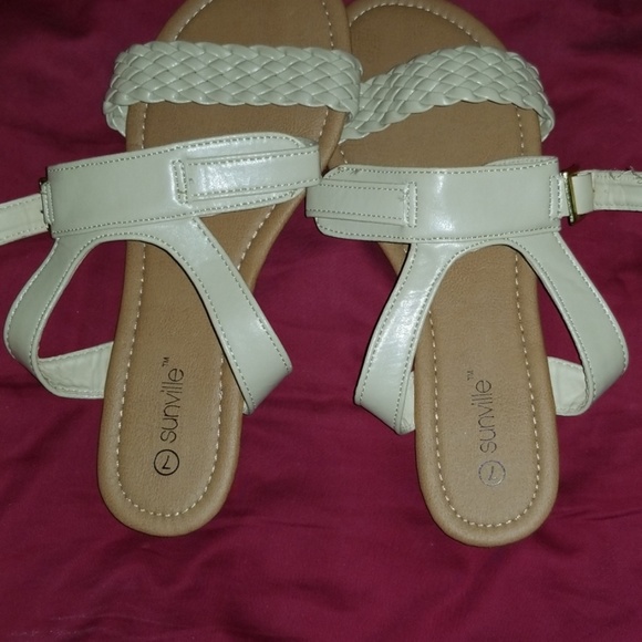 NWOT BEIGE/TAN ANKLE STRAP SANDALS SZ. 7 - Picture 3 of 4